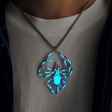 Elevate your Halloween look with this handcrafted Spider pendant necklace 🕷️🧡 Stand out with its multicolor design and unique style! Perfect for spooky season! #HalloweenJewelry #SpiderNecklace #Handcrafted #UniqueStyle #FashionAccessories 🎃🕸️ https://ebay.us/V3ykOi Color Lamp, Halloween Creative, Glow Jewelry, Halloween Fest, Spider Necklace, Day Club, Style Hip Hop, Mens Jewelry Necklace, Neck Jewellery