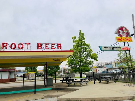 Dog 'n Suds: Restaurants, Root Beer and History • The Burger Beast Container Park, Dog N Suds, Coney Dog, Yellow Basket, Chicago Heights, Grand Haven, Fort Lauderdale Florida, Washington Street, State Street