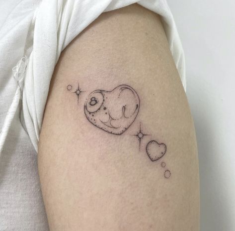 Cute Tiny Tattoos, Discreet Tattoos, Dainty Tattoos, Subtle Tattoos, Aesthetic Tattoo, Dream Tattoos, Dope Tattoos, Little Tattoos, Simplistic Tattoos