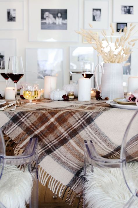 Cozy fall tablescape with plaid, pumpkins and wheat. This scandinavian tablescape is simple yet cozy for fall. Pumpkins On Dining Room Table, Neutral Fall Decor Ideas Living Room, Fall Table Cloth Ideas, November Decor, Pumpkins And Candles, Fall Tables, Plaid Pumpkins, Autumn Picnic, Falling Skies