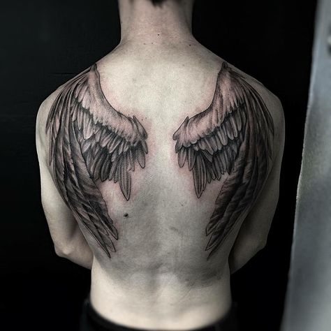 #vladtattoo #blinktattoo #lorient #bretagne #tattoo #ink #instattoo #wingtattoo #wings #backtattoo #feathertattoo #inked #lacenano #lacenanotattoomachines #rotative Gaurdian Angel Tattoo, Angel Wings Tattoo On Back, Wing Tattoos On Back, Wing Tattoo Men, Wing Tattoo Designs, Blackout Tattoo, Angel Wings Tattoo, Wing Tattoo, Biomechanical Tattoo