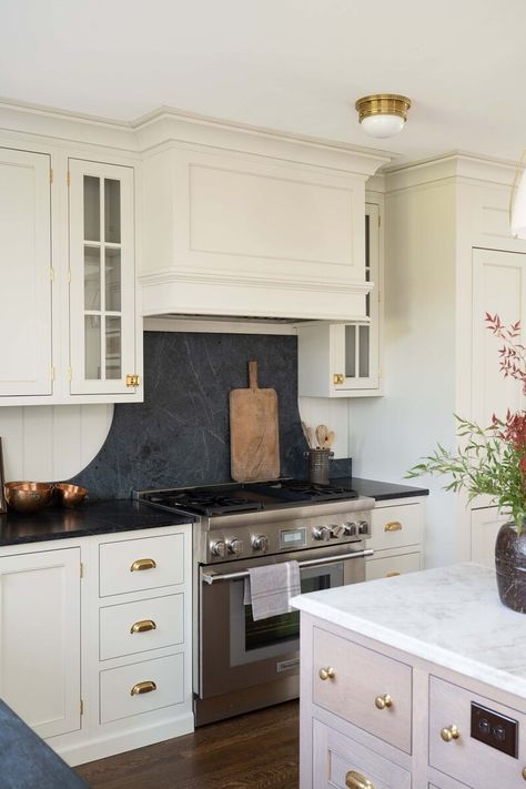 Home Tour | Whittney Parkinson’s 1930s Penn Home is the Definition of Heritage Luxe Style — Scout & Nimble Classic American Home, White Marble Kitchen, Off White Kitchens, Kitchen New York, New Kitchen Cabinets, Bright Kitchens, Grey Kitchen Cabinets, Transitional Kitchen, Cottage Kitchen