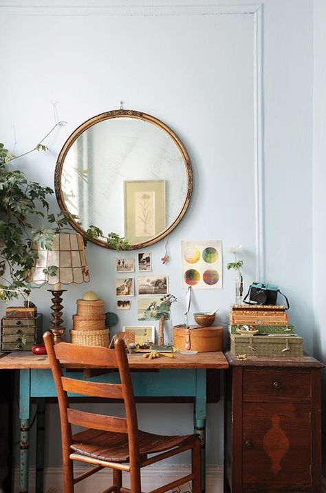 round mirror roundup: 17 of our faves Interior Boho, Decor Studio, Bohol, Creative Spaces, Work Spaces, Retro Home Decor, Style At Home, Humble Abode, Retro Home