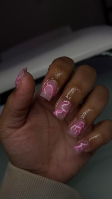 Trendy Acrylic Nail Designs Coffin Short, Short Nail Art Acrylic, Pink Aycrlic Nails Design, Colorful Short Square Nails, 6th Grade Nails Short, Pink Gel Nails Ideas Short, Short Acrylic Square Nails Designs, Pink Shirt Nail Designs, Mail Designs Acrylic Short