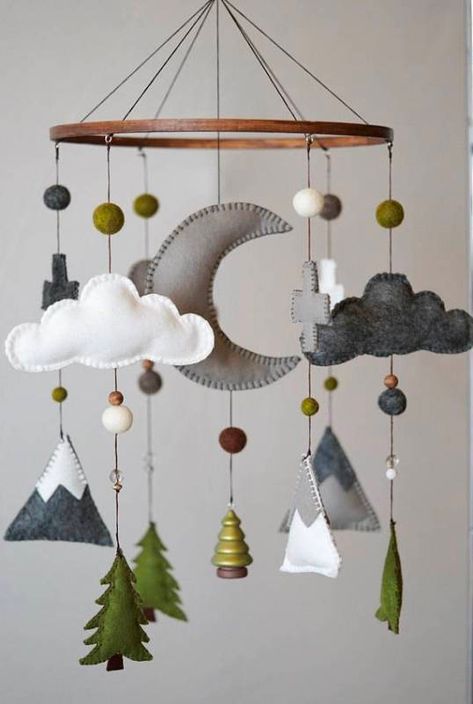 Perlengkapan Bayi Diy, Diy Baby Mobile, Mountain Nursery, Baby Nursery Neutral, Trendy Baby Nursery, Felt Mobile, Nursery Baby Room, Nursery Mobile, Baby Diy