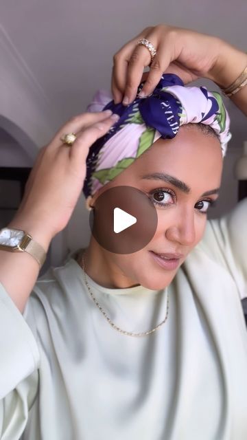 Zahra 𝐇𝐚𝐩𝐩𝐲 𝐌𝐚𝐦𝐚 🌸 ✨ 𝐌𝐨𝐝𝐞𝐬𝐭 𝐅𝐚𝐬𝐡𝐢𝐨𝐧 & 𝐇𝐢𝐣𝐚𝐛 𝐒𝐭𝐲𝐥𝐢𝐬𝐭 on Instagram: "Over the past few months, the most frequently asked question in your comments and my inbox has been about a tutorial on how to style a square silk or satin headscarf as a turban.

I occasionally wear this style, and you asked how I do it and how it stays in place. 

I have tried to show all the steps in detail in this video on how I achieve this turban style. Let me know in the comments if it works well for you too! 🤍

I used a silk scarf from the @safira_collectionn , which matched my dress perfectly today. 💙💜💚

Would you like to see more of these tutorials? 

#hijabtutorials #hijabstyles #modestblogger #hijabiblogger #hijabiqueen #hijablovers #lovehijab #hijabme #hijabtutorial #fashi Scarf Ideas, Silk Headscarf, Modest Fashion Hijab, Happy Mama, Turban Style, Fashion Hijab, Match Me, My Dress, Hijab Tutorial