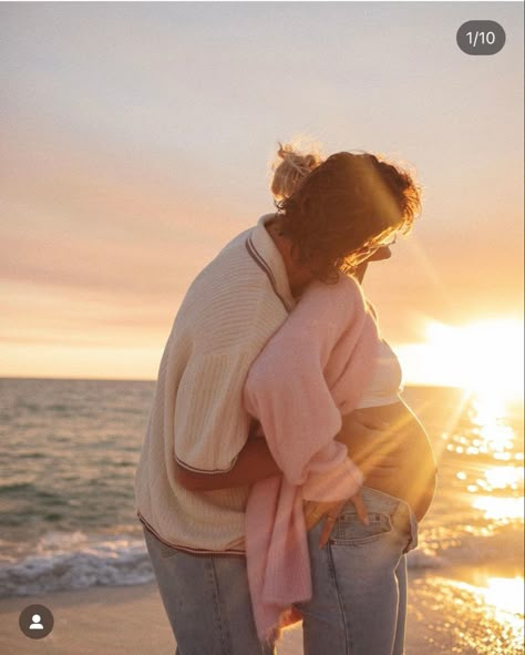 Sweet Maternity Photos Couple, Couple Photoshoot Pregnancy, Lake Tahoe Maternity Photos, Ocean Maternity Photos, Maternity Photo Inspiration, Casual Beach Maternity Photos, Pregnancy Announcement Beach Photos, Casual Pregnancy Photos, Winter Beach Maternity Photos