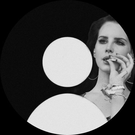 Lana Del Rey Profile Picture, Lana Del Rey Profile, Evil Eye Art, Lana Del Rey Love, Best Friend Drawings, Fb Profile, American Guy, Cr7 Ronaldo, Lds Art