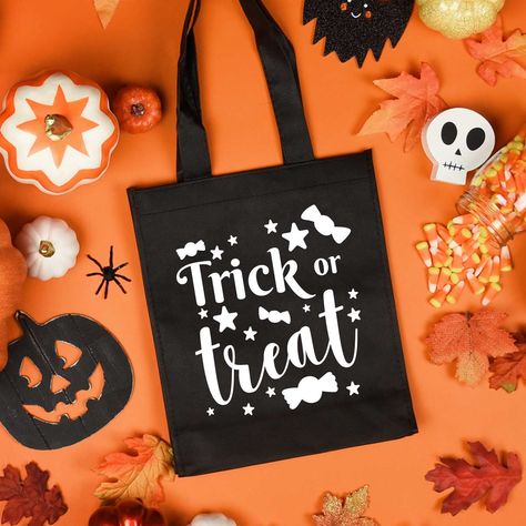 Trick or Treat SVG file for Cricut or Silhouette. Will make the perfect DIY Halloween tote bags, signs or tshirts. Free halloween SVG files. Halloween Bags Diy, Halloween Gifts For Kids, Black Gift Bag, Halloween Gift Baskets, Trick Or Treat Svg, Glow In The Dark Halloween, Black Gift Bags, Dark Halloween, Weekend Crafts