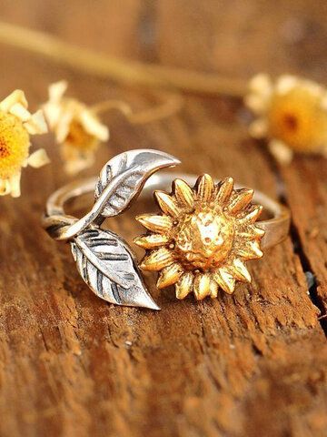 I found this amazing Vintage Alloy Sunflower-shape Open Color Separation Yon Are My Sunshine Lettering Ring with US$5.99,and 14 days return or refund guarantee protect to us. --Newchic Sunflower Rings, Sunflower Stuff, Golden Accessories, Sunflower Leaves, Sunflower Theme, Accessories Elegant, Hippie Rings, Sunflower Ring, Sunflower Jewelry