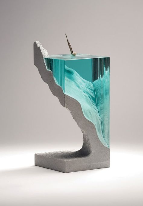 New Glass and Concrete Ocean Sculptures by Ben Young Seni Resin, Architecture Modern, Concrete Sculpture, Epoxy Resin Table, Concrete Art, Resin Design, Resin Sculpture, Epoxy Resin Crafts, Manama