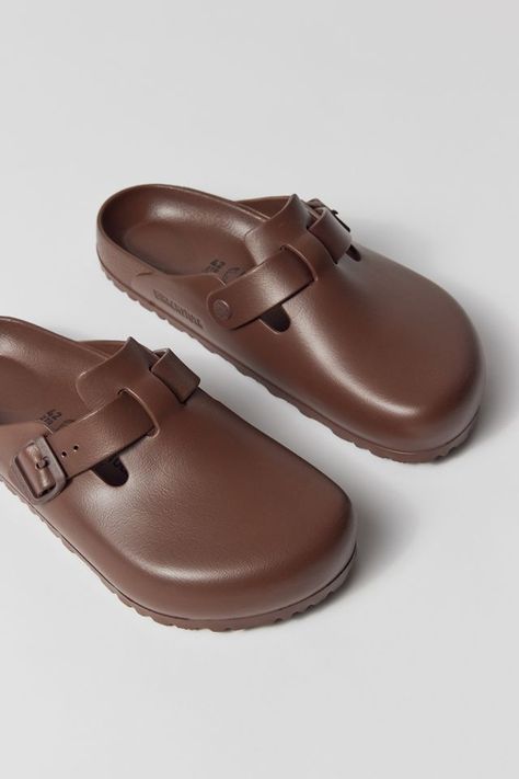 Birkenstock Boston EVA Clog Birkenstock Boston Outfit Men, Boston Clogs Outfit, Birkenstock Boston Outfit, Men Clogs, Boston Outfits, Boston Clogs, Clogs Outfit, Clog Style, Clogs Style