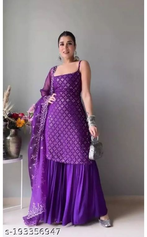 Purple Indian Outfit, Purple Dress Outfits, Sarara Dress, Kurti Dupatta, Exclusive Gowns, Sharara Designs, Simple Lehenga, Side Work, Trendy Outfits Indian