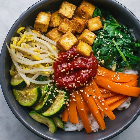 Vegan Korean Bibimbap with Crispy Tofu Recipe - Instacart Bibibop Tofu Recipe, Tofu Bim Bim Bap Recipe, Tofu Bibimbap, Bim Bim Bap, Tofu Korean, Dinner Potluck, Vegan Bibimbap, Korean Bibimbap, Tofu Recipe