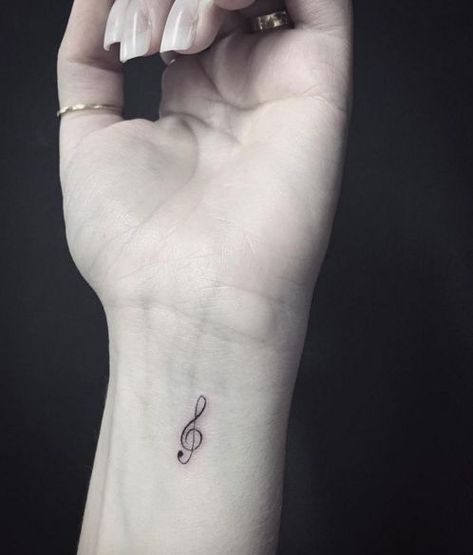 37 Perfect Musical Tattoos Youll Really Really Want #Uncategorized Esc Tattoo, Music Tattoos Ideas, Tattoo Nota Musical, Music Inspired Tattoos, Musical Tattoos, Clef Tattoo, Treble Clef Tattoo, Microphone Tattoo, Iris Tattoo