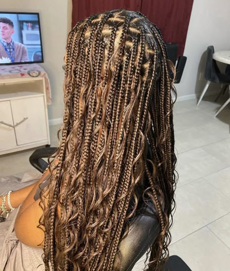 Prom Hair Braids, Latest Braids Hairstyles, Spring Red Hair, Heavy Highlights On Dark Hair, Spring Red Hair Color, Latest Braids, Latest Hairstyles For Ladies, Hairstyles For Ladies, Short Box Braids Hairstyles