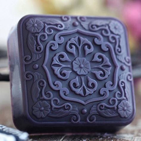 Savon Diy, Diy Resin Mold, Soap Carving, Clay Magnets, Soap Making Molds, Art Resin, Candles Crafts, Craft Art, Molding Clay