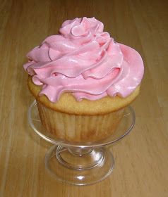 Happier Than A Pig In Mud: Jello Frosting Jello Frosting, How To Make Frosting, Icing Frosting, Pink Frosting, Cupcake Frosting, Think Food, Cake Icing, Icing Recipe, Cake Frosting