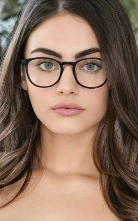 Dark Brown Hair with Green/Brown Eyes Hazel Eyes Tan Skin, Highlights Brown Hair Green Eyes, Eyeglasses For Brunettes, Glasses For Brown Eyes, Brunette Actresses 20s, Brown Hair With Green, Brunette With Glasses, Soft Girl Aesthetic Makeup, Green Eyes Brown Hair