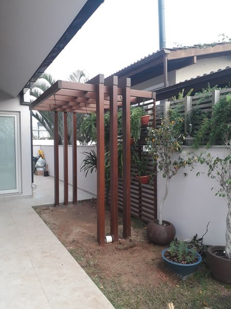 Wall Pergola, Backyard Seating Area, Backyard Buildings, Pergola Ideas, Modern Pergola, House Backyard, Backyard Seating, Backyard Privacy, Patio Planters