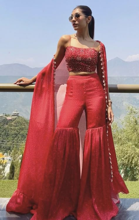 upalina_gupta Red Indian Outfit, Red Sharara, Indian Outfits Modern, Indian Dress Up, Indian Bridesmaid Dresses, Haldi Outfits, Trendy Outfits Indian, Traditional Indian Dress, Stylish Short Dresses