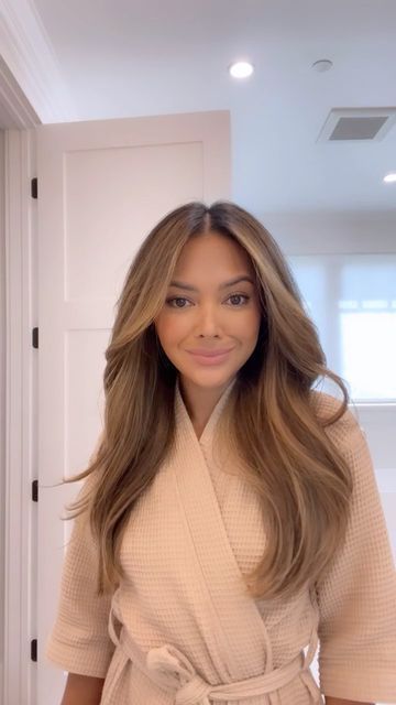 Naomi Boyer on Instagram: "Subtle Wavy Blowout for Long Hair. Link in bio for tools! #blowout #longhair #hairinspo" Soft Wave Blowout, Long Hair Blowout Hairstyles Round Brush, Center Part Blowout, Blow Wave Hair Long, Voluminous Hair Blowout, Wedding Guest Blowout Hair, Naomi Boyer Hair, Wavy Blowout Hair, Volume Blowout Long Hair