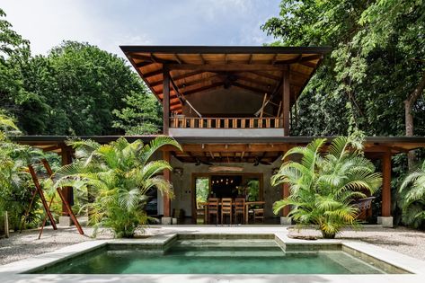 Costa Rica House Plans, Costa Rica Mansion, House In Costa Rica, Costa Rica Architecture, Costa Rica Airbnb, Costa Rica House Design, Tropical Minimalist House, Costa Rica Homes, Costa Rica House