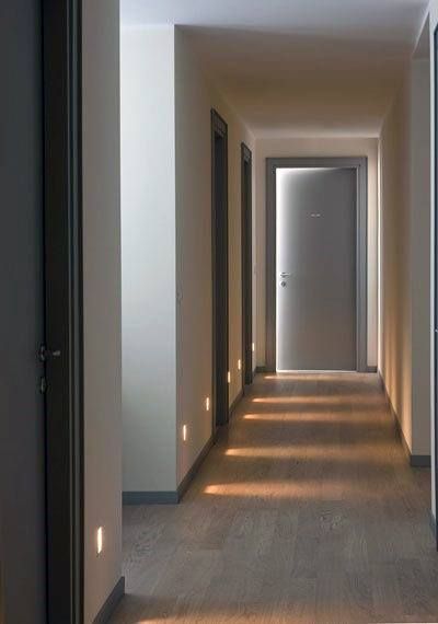 Top 60 Best Hallway Lighting Ideas - Interior Light Fixtures Hallway Lighting Ideas, Blitz Design, Interior Light Fixtures, Minimalistic Interior, Dark Hallway, Corridor Lighting, Italia Design, Hal Decor, Interior Vintage