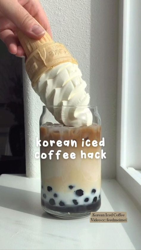 Korean Iced Coffee, Soft Drinks Recipes, Coffee Boba, Boba Tea Recipe, Boba Recipe, Bubble Tea Recipe, Milk Tea Recipes, Iced Drinks Recipes, Cold Coffee Recipes