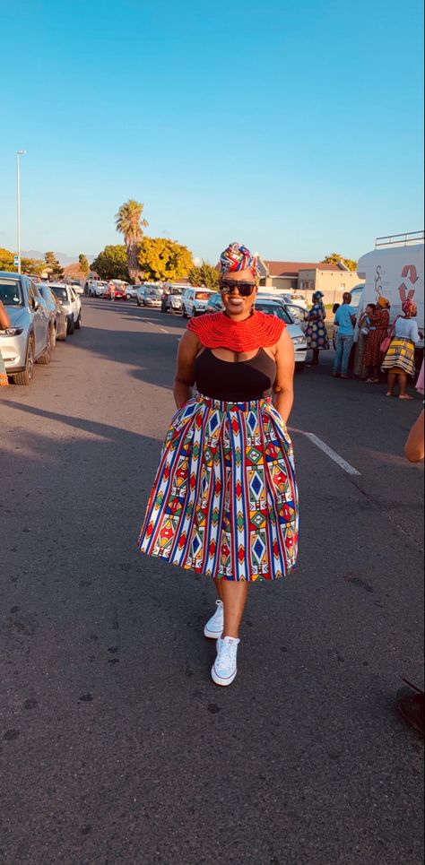 Modern Ndebele Traditional Attire, Ndebele Traditional Dresses, Ndebele Print Outfits, Ndebele Wedding Dress, Ndebele Attire, Ndebele Print, Ndebele Traditional Attire, African Bridesmaids, South African Traditional Dresses