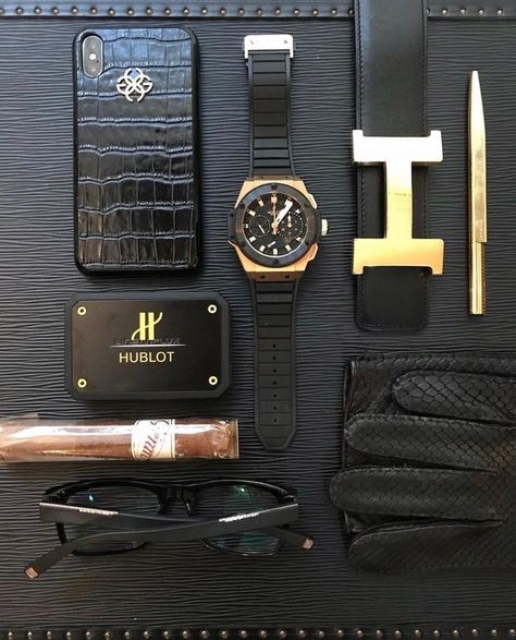 Business Accessories, Sartorial Style, Mens Luxury Lifestyle, Elegance Fashion, Vintage Briefcase, Gentleman Aesthetic, Hublot Watches, Swag Men, Luxe Life