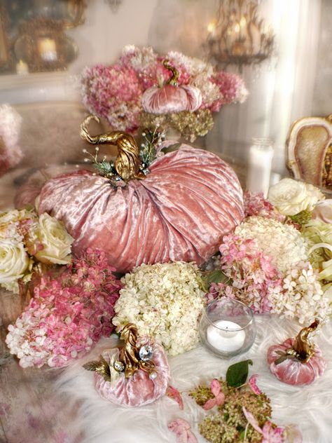 Shabby Chic Fall Decor, Chic Fall Decor, Shabby Chic Pumpkins, Shabby Chic Fall, Pink Shabby Chic, Velvet Pumpkins, Pine Cone Crafts, Pink Halloween, Pumpkin Fall