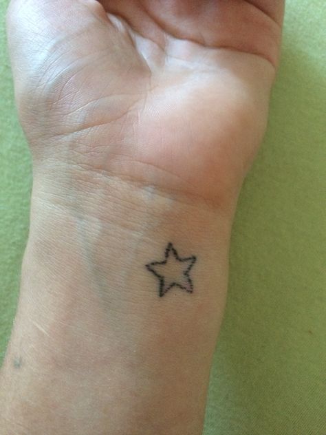 Star stick n poke tattoo ⭐️ #tattoo#sticknpoke#tattooinspiration#smalltattoos Stick N Poke Star Tattoo, Poke Stick Tattoo, Star Stick N Poke, Stick And Poke Tattoo Star, Cute Stick And Pokes, Star Stick And Poke Tattoo, Stick N Poke Tattoo Ideas, Cute Stick N Poke Tattoos, Little Stick And Poke Tattoos