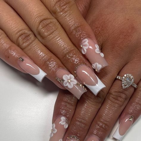 Bridal Nails For Black Women, Wedding Nails Ideas For The Bride, Oval Wedding Nails For Bride, Acrylic French Tip Nails, Brides Nails, Nails With 3d Flowers, Nails For Brides, Acrylic French Tip, 70 Wedding