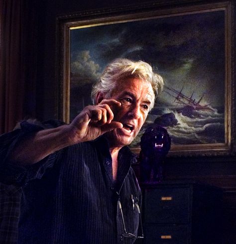 Paul Verhoeven, master in multilayered movies in what is reality and fiction. And how people try to perceive in it. Happy Birthday Paul, Douglas Gordon, Paul Verhoeven, Rutger Hauer, Starship Troopers, Basic Instinct, Quotes About Photography, Historical Drama, Special People