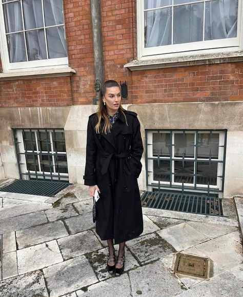 Carel Paris on Instagram: “🇬🇧 @camillecharriere is wearing our iconic 🇬🇧​​​​​​​​ It's not only the Queen's 70th birthday, but also Carel's this year! Find our…” Camille Charriere Style, Carel Paris, Camille Charriere, Iconic 90s, Instagram Queen, 70th Birthday, Party Girls, Duster Coat, Night Out