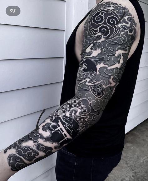 Arm Tattoos Japanese, Tattoo Japanese Style, Tattoo Inspiration Men, Tattoo Prices, Forearm Tattoo Women, Irezumi Tattoos, Japanese Sleeve Tattoos, Japanese Sleeve, Incredible Tattoos