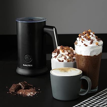 Indulge in the ultimate hot chocolate and enjoy barista grade drinks in under 5 minutes. With an electric milk frother as well this is perfect thing to suit all of your chocolately cravings! Chocolate Flakes, Hot Chocolate Maker, Coffee Bar Station, Hot Chocolate Drinks, Barista Fashion, Bar Station, Drinks At Home, Messy Kitchen, Chocolate Maker