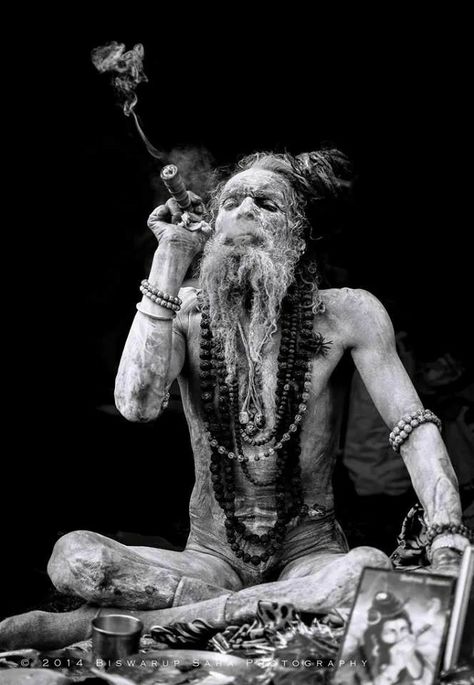 Shiva Photography, Sadhus India, Naga Sadhu, Aghori Shiva, Wallpaper 1080p, Mahakal Shiva, Lord Mahadev, Shiva Tattoo Design, Shiva Tattoo