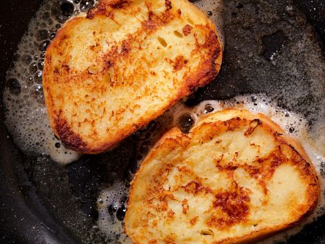 Native American Fry Bread, Fried Toast, Classic French Toast, Fried Bread, Pane Dolce, Easy Camping Meals, Fry Bread, Delicious Bread, Toast Recipes