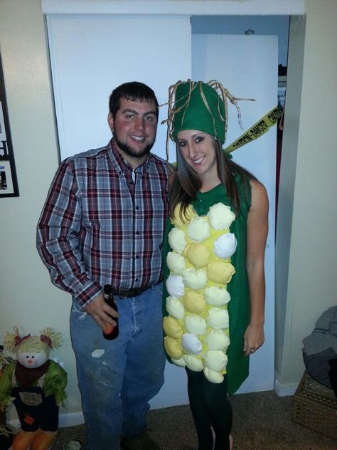 Halloween 2013! Couples costume! a farmer and an ear of corn! Corn on the cob. DIY Do It Yourself Corn Halloween Costume, Ear Of Corn, Couples Costume, Halloween 2013, Homemade Costumes, Ears Of Corn, Corn On The Cob, A Farmer, Couples Costumes