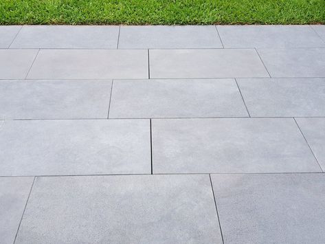 Blue Stone Pavers Patio, Blue Stone Patio, Bluestone Paving, Bluestone Pavers, Stone Pavers, Patio Pavers Design, Bluestone Patio, Front Walkway, Stone Patio