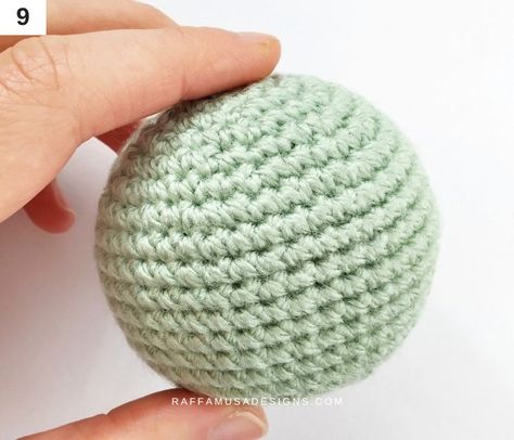 Crochet Round Amigurumi, Crochet A Ball How To, Crochet Round Ball Free Pattern, How To Crochet A Perfect Sphere, How To Crochet Balls Free Pattern, Tennis Ball Crochet Pattern, How To Crochet A Small Ball, How To Crochet A Round Ball, Amigurumi Sphere Pattern