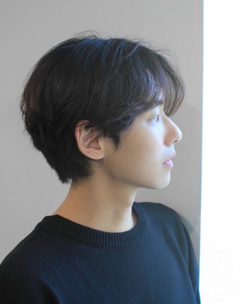 Hairstyles For Poofy Hair, Queer Haircut, Short Hair For Boys, Poofy Hair, Tomboy Hairstyles, Asian Haircut, Korean Short Hair, Mens Hairstyles Medium, Mens Hairstyles Thick Hair