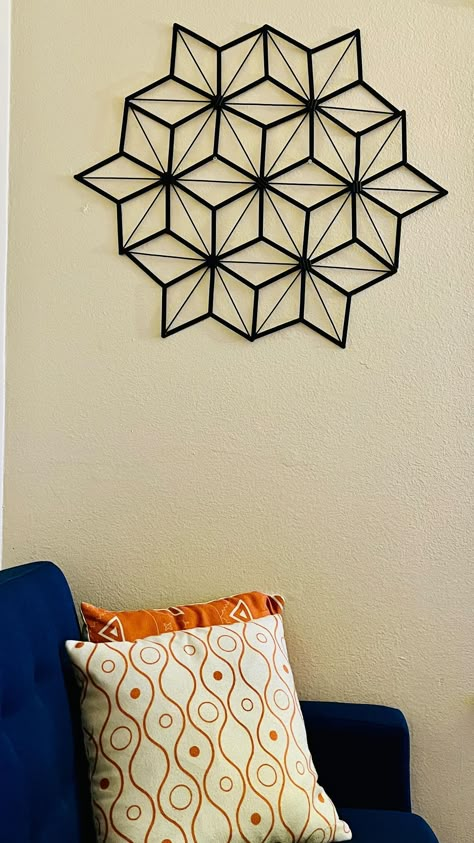 Diy Wall Hanging Decorations, Popsicle Stick Diy, Paper Projects Diy, Diy Popsicle Stick Crafts, Stick Wall Art, Diy Room Decor Videos, Cardboard Crafts Diy, Easy Diy Room Decor, Cute Diy Room Decor