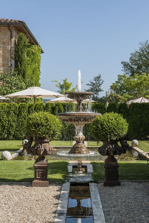 Tuscany Trip, Borgo Santo Pietro, Style Toscan, Fantasy Gardens, Siena Tuscany, Italian Gardens, Italian Home Decor, Blue Shutters, Country Hotel