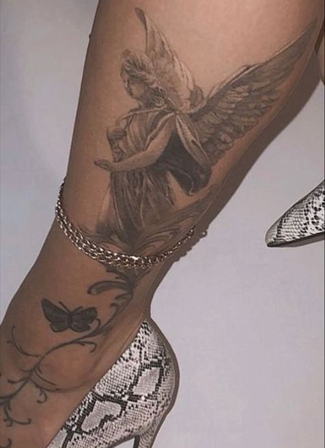 Angel Tattoo Black Women, Angle Tattoo Design, Angel Leg Tattoo, Angle Tattoo, Hip Thigh Tattoos, Tattoos For Black Skin, Hand Poked Tattoo, Leg Tattoos Women, Pretty Tattoos For Women