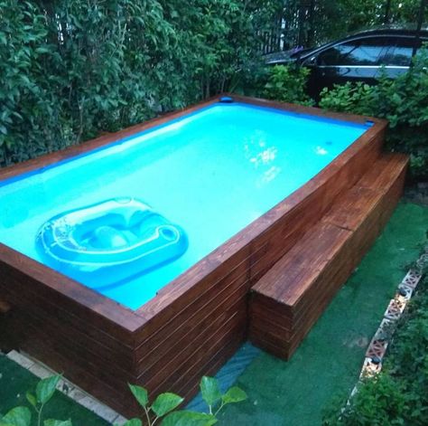 Get Inspired: The Best Above-Ground Pool Designs Piscina Pallet, Oberirdischer Pool, Ideas De Piscina, Casa Hobbit, Best Above Ground Pool, Swimming Pool Decks, Pool Kits, Intex Pool, Diy Swimming Pool