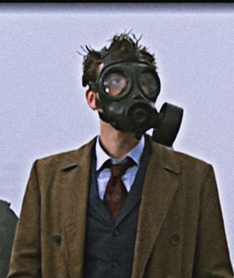 The Tenth Doctor Aesthetic, Doctor Who Aesthetic David Tennant, Doctor Who Screencaps, Mad Doctor Aesthetic, Doctor Who Matching Pfp, 10th Doctor Pfp, Doctor Who Profile Pic, Dr Who Pfp, Tenth Doctor Pfp