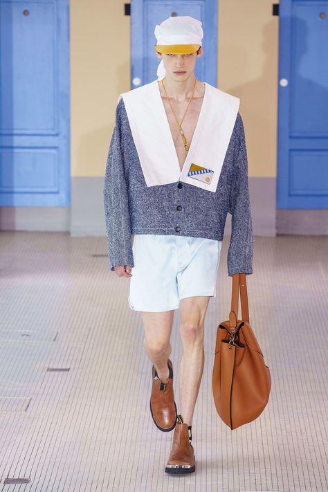 Lanvin Menswear, Lanvin Men, Minimalist Fashion Men, Mens Spring Fashion, Menswear Fashion Show, Runway Trends, Mens Lifestyle, Mens Trends, Menswear Fashion